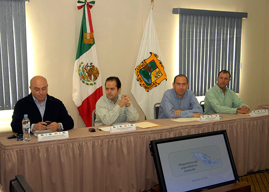 Sostienen reunión gobernador Rubén Moreira y Alejandro Poiré