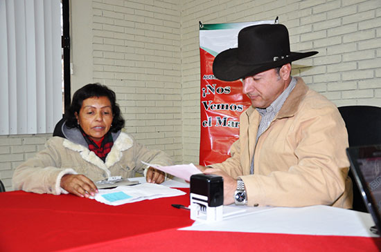 Continúa alcalde Oscar López política de acercamiento con la comunidad