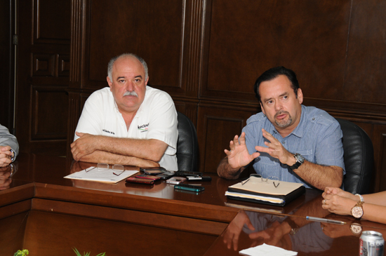 Anuncian  el alcalde Melchor Sánchez de la Fuente y el alcalde electo Gerardo García Castillo proceso de entrega-recepción