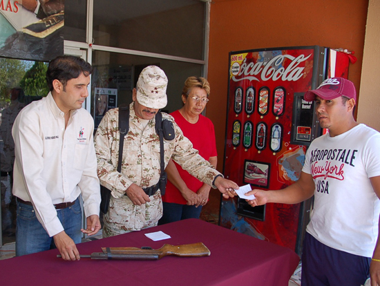 Arranca programa de canje de armas de fuego en Nueva Rosita 