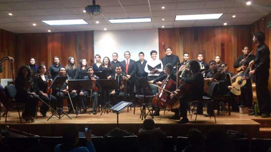  Disfrutan estudiantes de la Escuela superior de Música el éxito del festival Santa Cecilia 2013