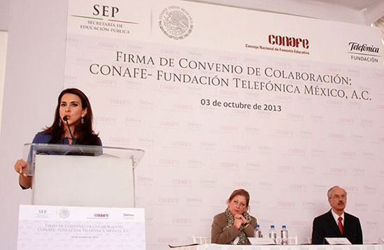 Firman convenio de colaboración CONAFE y Fundación Telefónica México