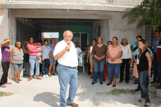 Inicia alcalde Melchor Sánchez obra de pavimentación en la colonia Héroes del 47 