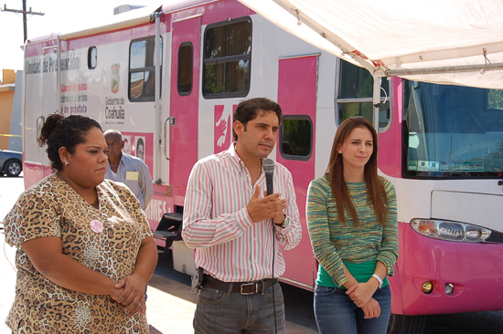 Ofrecen Antonio y Anateresa Nerio beneficios de salud a las mujeres
