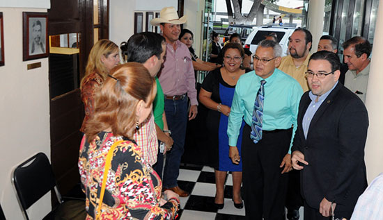 Presenta alcalde programa DICOTUR a autoridades de Eagle Pass, Texas