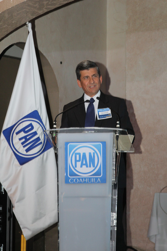   El Presidente del PAN Coahuila, Carlos Orta Canales presentó su tercer informe de resultados