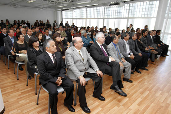  La pluralidad, tolerancia, igualdad, participación y la legalidad son principios rectores en la UA de C.- Blas José Flores Dávila