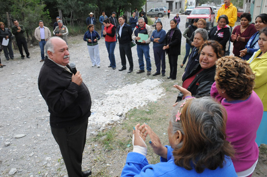 Pone en marcha alcalde Melchor Sánchez obra de pavimentación 