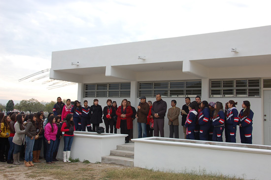 Inaugura Antonio Nerio laboratorio de idiomas en Normal de San Juan de Sabinas 