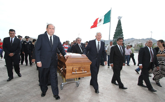 Rinden homenaje a Don Braulio Fernández Aguirre
