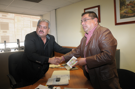 Se apoya en Monclova alcalde electo de San Buenaventura 