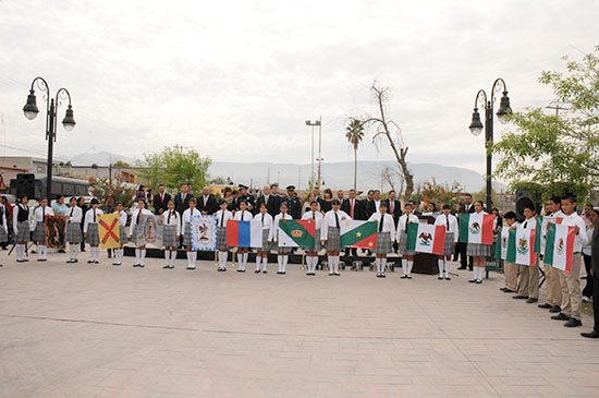 Celebran en Monclova el Día de la Bandera Nacional