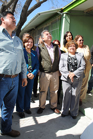 Continúan acciones de mejoras a la infraestructura educativa de Acuña