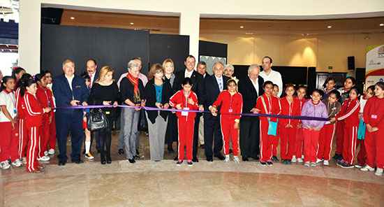Inaugura alcalde exposición “Ilusión y Razón” en Centro Cultural Multimedia 2000