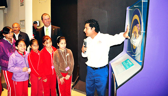 Inaugura alcalde exposición “Ilusión y Razón” en Centro Cultural Multimedia 2000