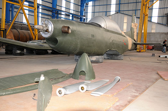 Instalarán avión histórico como monumento en bulevar Ejército Nacional