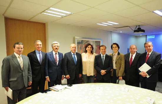 Se reúne César Camacho con ex presidentes del PRI