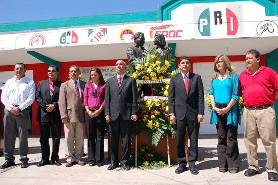 Honran la memoria de Luis Donaldo Colosio en Nueva Rosita 