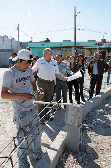 Supervisa Melchor Sánchez avance de obra en la Rotonda Benito Juárez