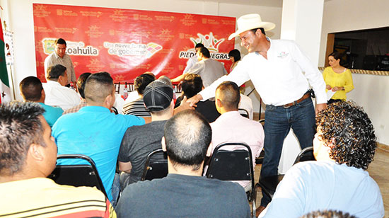 Firma presidente municipal convenio con Tec de Monterrey