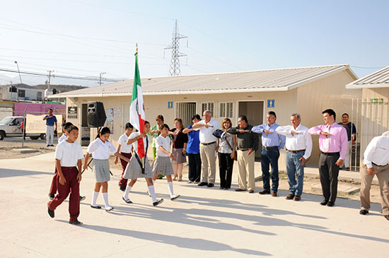 Inauguran instalación de subestación eléctrica en primaria