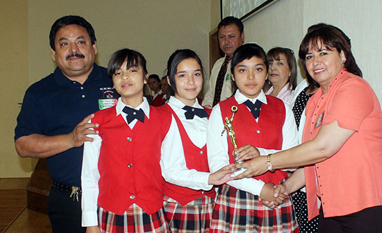 Secundaria No. 3 “Antonio Gutiérrez Garza” obtuvo primer lugar en el concurso de interpretación del Himno Nacional Mexicano