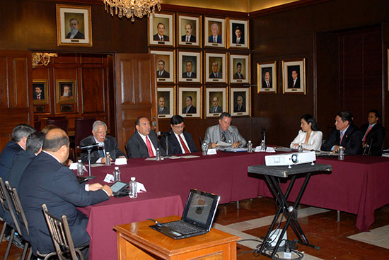 Diputados Federales reconocen avance de transparencia en Programas Sociales de Coahuila