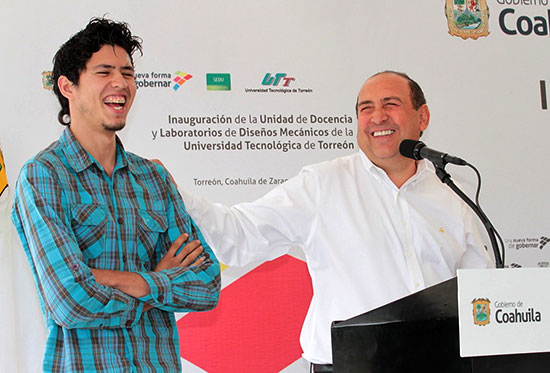 Entregamos más aulas para los jóvenes coahuilenses: Rubén Moreira