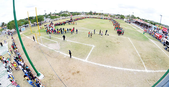 Inauguran alcalde y Cuauhtémoc Blanco, el Torneo Interbarrios 2013 de futbol soccer