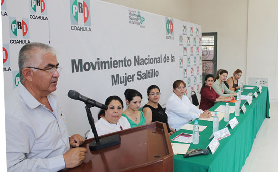  Tiene CNOP nueva dirigente en Saltillo del Movimiento Nacional de la Mujer 