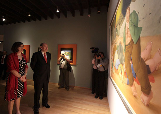 Inaugura gobernador exposición ‘Botero 80 Años, Testimonios de la Barbarie’