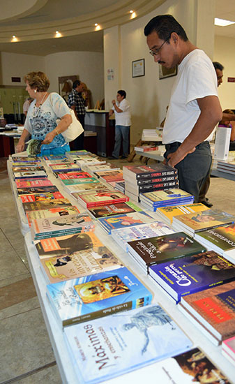 Inauguró el alcalde Feria Internacional del Libro