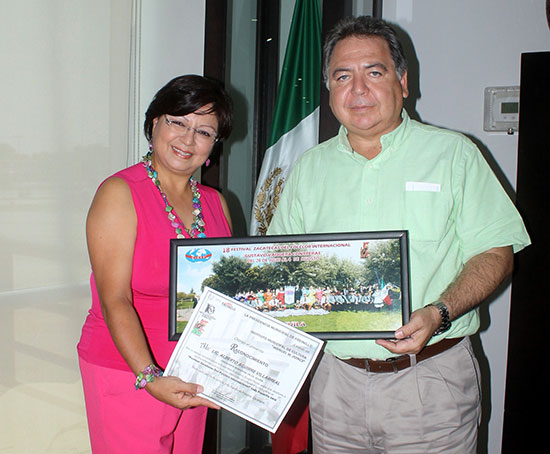 Reconoce Gobierno de Zacatecas participación de Ciudad Acuña en la edición número 18 del Festival de Folclor Internacional