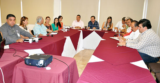 Se reúnen organismos civiles y autoridades municipales para organizar la tercera edición del DICOTUR 2013