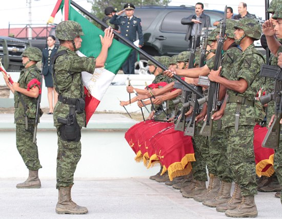 Autoridades civiles y militares recuerdan la gesta de los Niños Héroes de Chapultepec