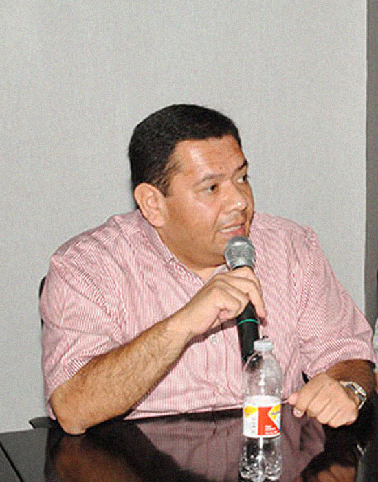 Dr. Guillermo Herrera Téllez, jefe de la Jurisdicción Sanitaria 02 en Ciudad Acuña, Coahuila de Zaragoza.