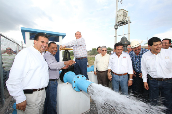 Entrega gobernador dos pozos para agua potable en beneficio de 28 mil habitantes  de La Laguna
