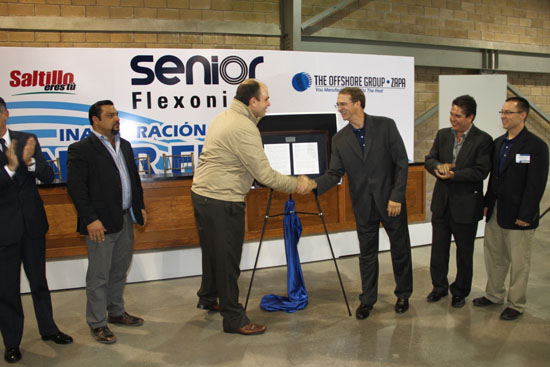 Inaugura alcalde Planta Senior Flexonics en Saltillo