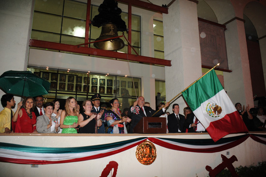 Preside el alcalde Melchor Sánchez de la Fuente Ceremonia del Grito de Independencia