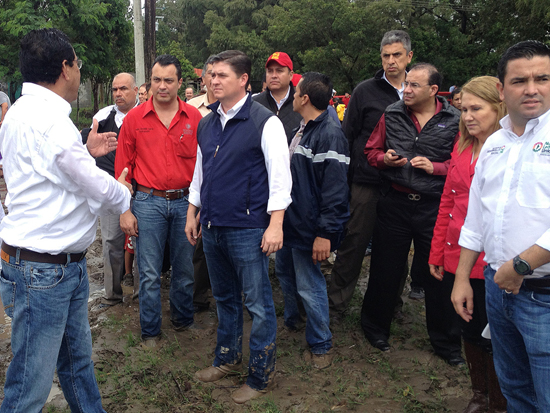 Supervisa Gobernador Rodrigo Medina daños por lluvias en Linares y Hualahuises