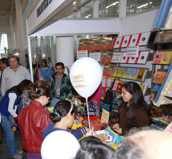 El año pasado, la Feria Internacional del Libro tuvo una gran aceptación por la comunidad.