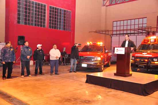 Alcalde inicia gestión con visita a cuerpos de seguridad, bomberos y protección civil  