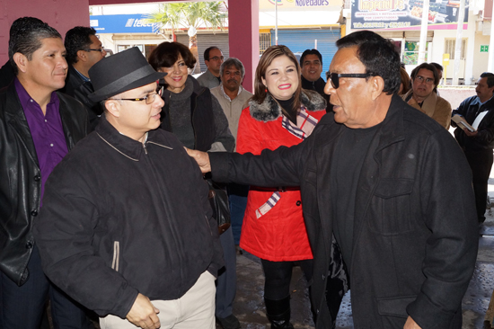 César Gutiérrez visita comercios de la Zona Centro