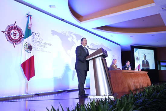 El canciller Meade llama a diplomáticos mexicanos a promover reformas y buscar oportunidades para México en el exterior