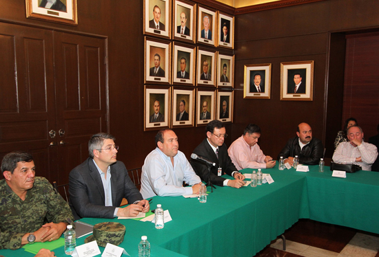 Encabeza gobernador reunión del Consejo de Salud en Coahuila