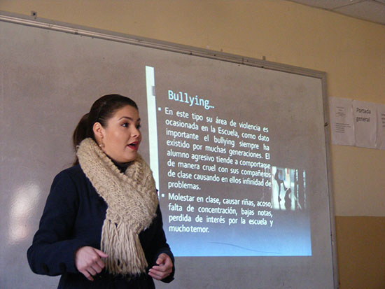 Llevaron plática contra bullying a estudiantes del Instituto Hispanoamericano