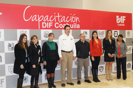 Nueva Rosita, sede de encuentro con presidentas del DIF 
