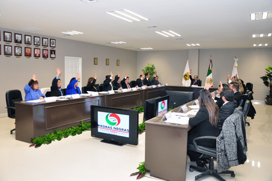 Queda instalado Ayuntamiento y celebra primera sesión de Cabildo