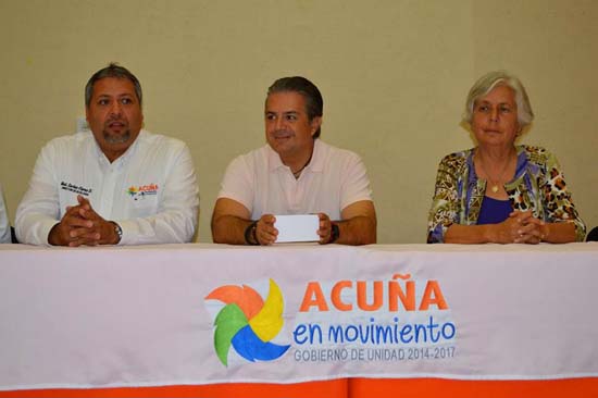 ENTREGAN EL ALCALDE Y SECRETARÍA DE MEDIO AMBIENTE CERTIFICADOS A VULCANIZADORAS RESPONSABLES.