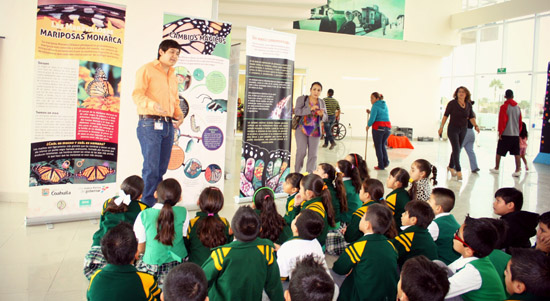 Imparte Ecología platicas a escuelas por migración de mariposa Monarca 